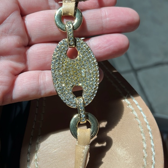 Sandals - Picture 2 of 4